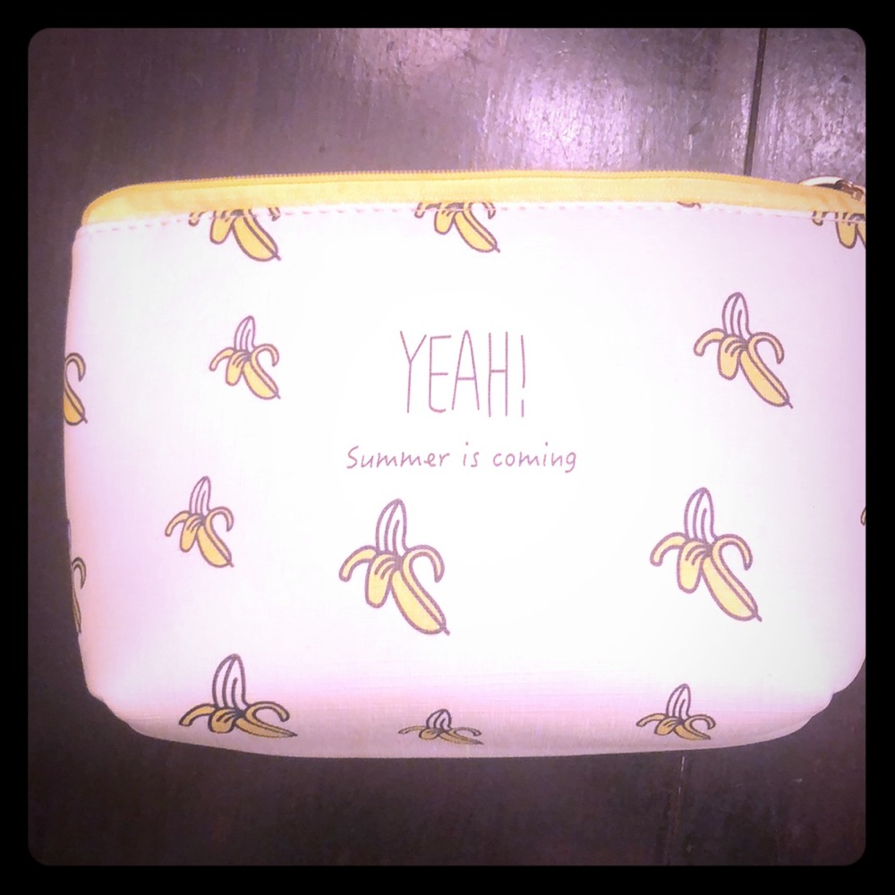 Banana travel bag